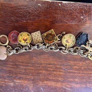 John Wind/Maximal Art Charm bracelet